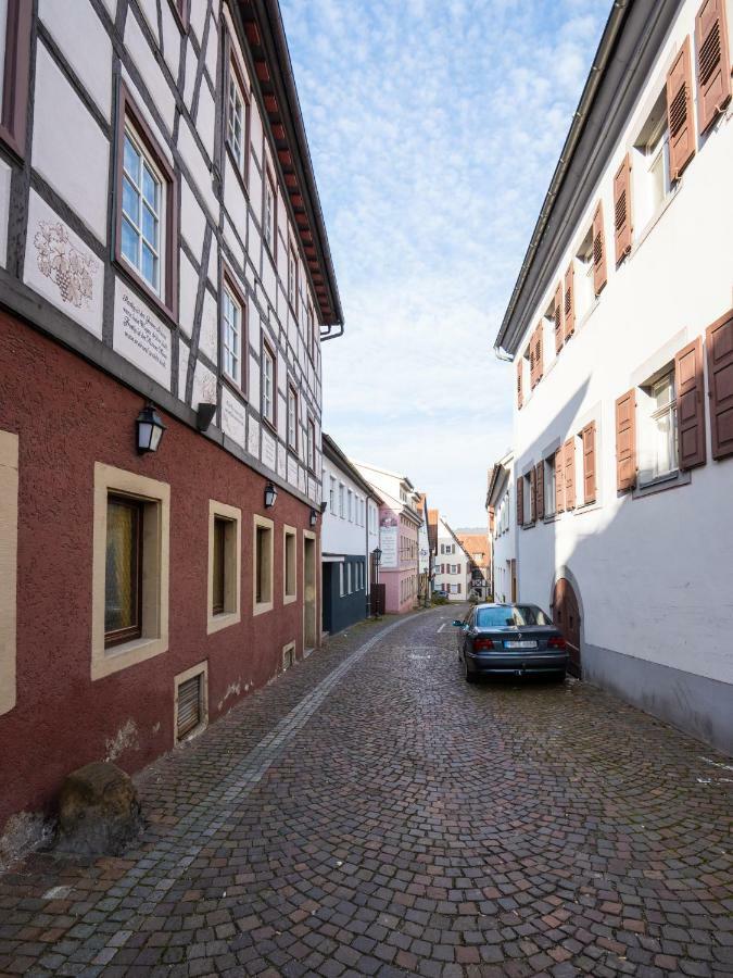 Gundelsheim * Gundelsheim (Baden-Wurttemberg)